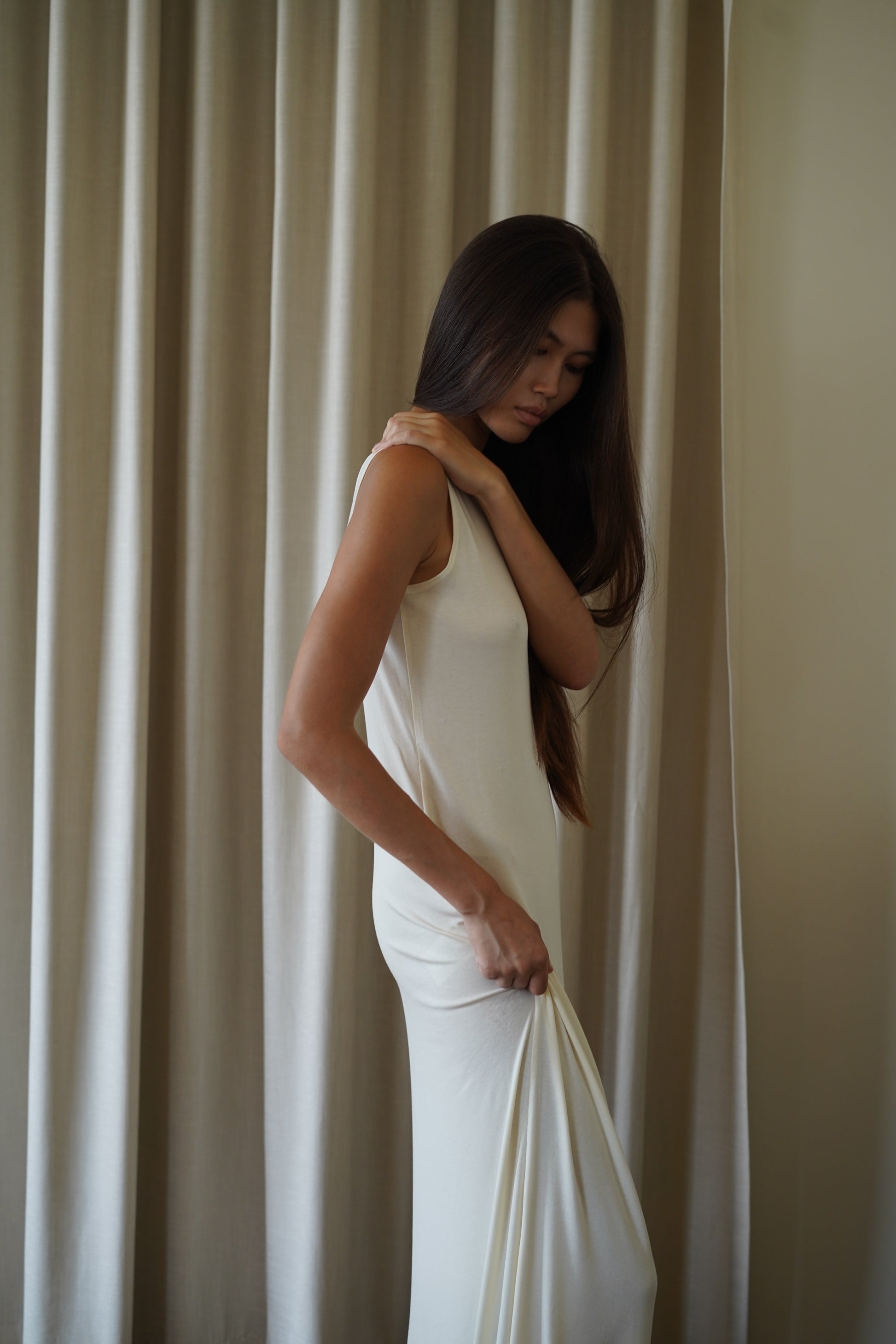 Flip Maxi Dress Ivory - side/3/4 close view