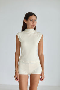 Off-shoulder top ivory
